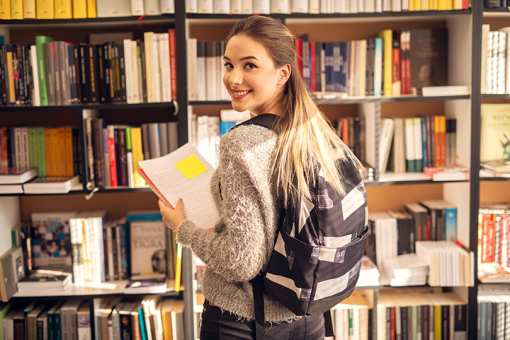 7 Best Bookstores in South Carolina!